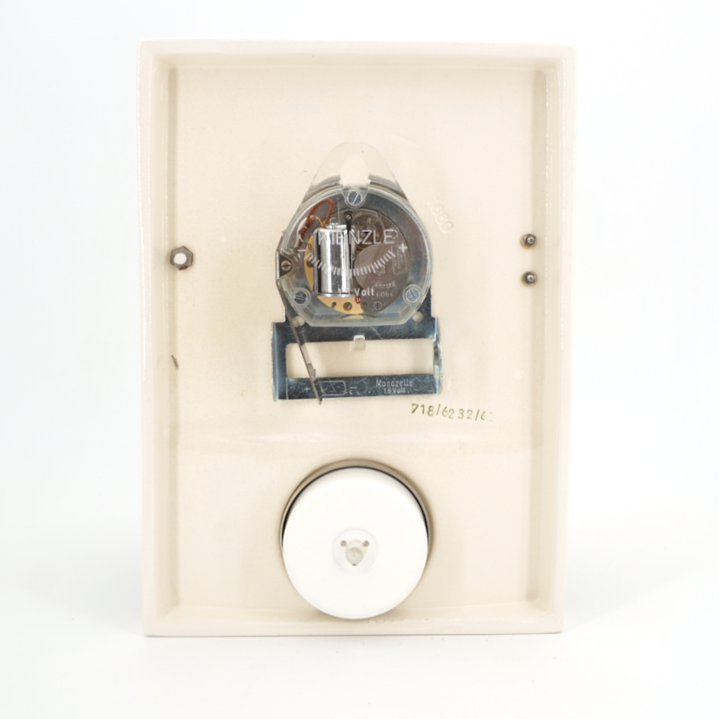 Horloge Murale Crème et Bleu Avec Minuteur Kienzle – Image 4